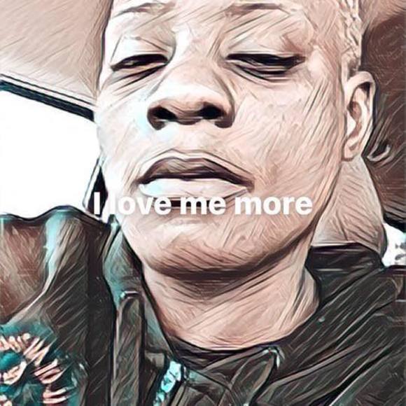 Meet your Posher, Antionette - Picture 1 of 1